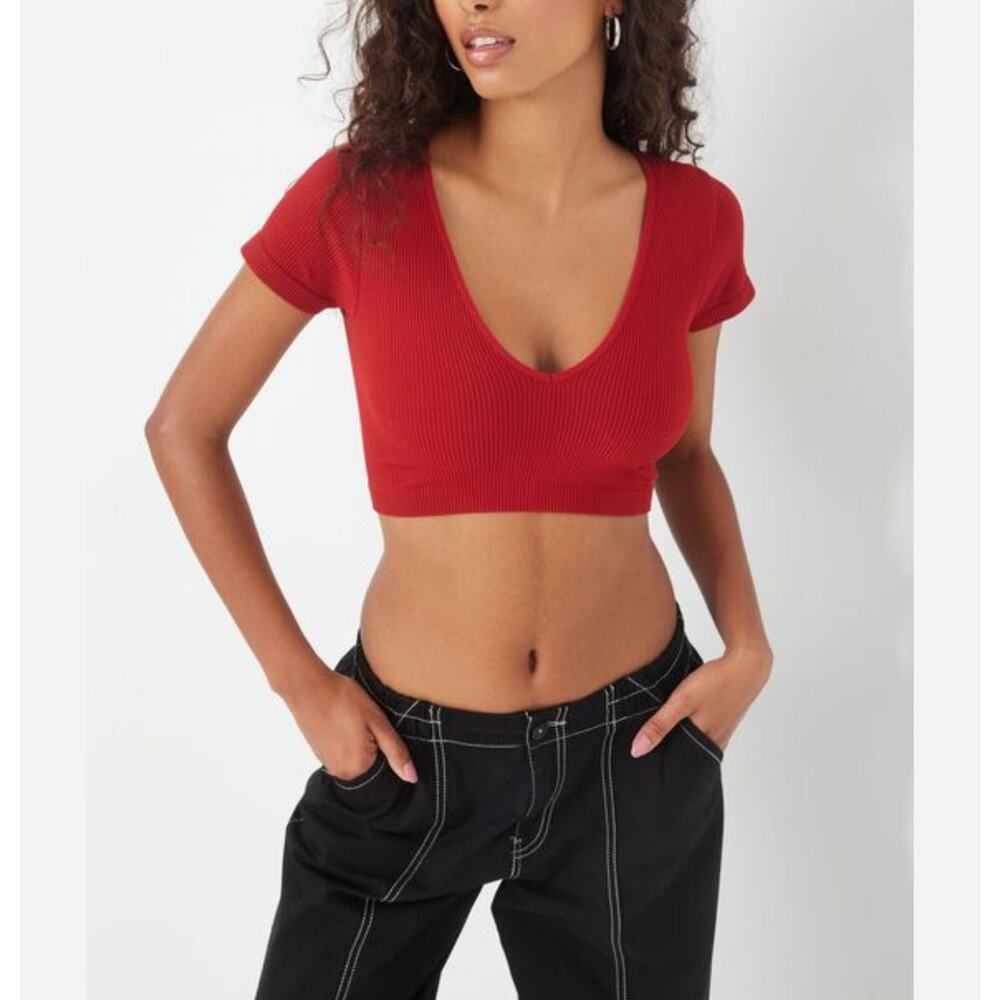 Brand New Signature8 Our Travels Red Ribbed V-Neck Cropped Top Size: Small